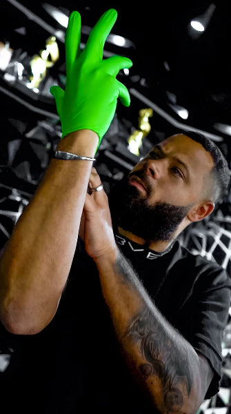 L3VEL 3 Professional Nitrile Gloves ( MIDIUM, LARGE)