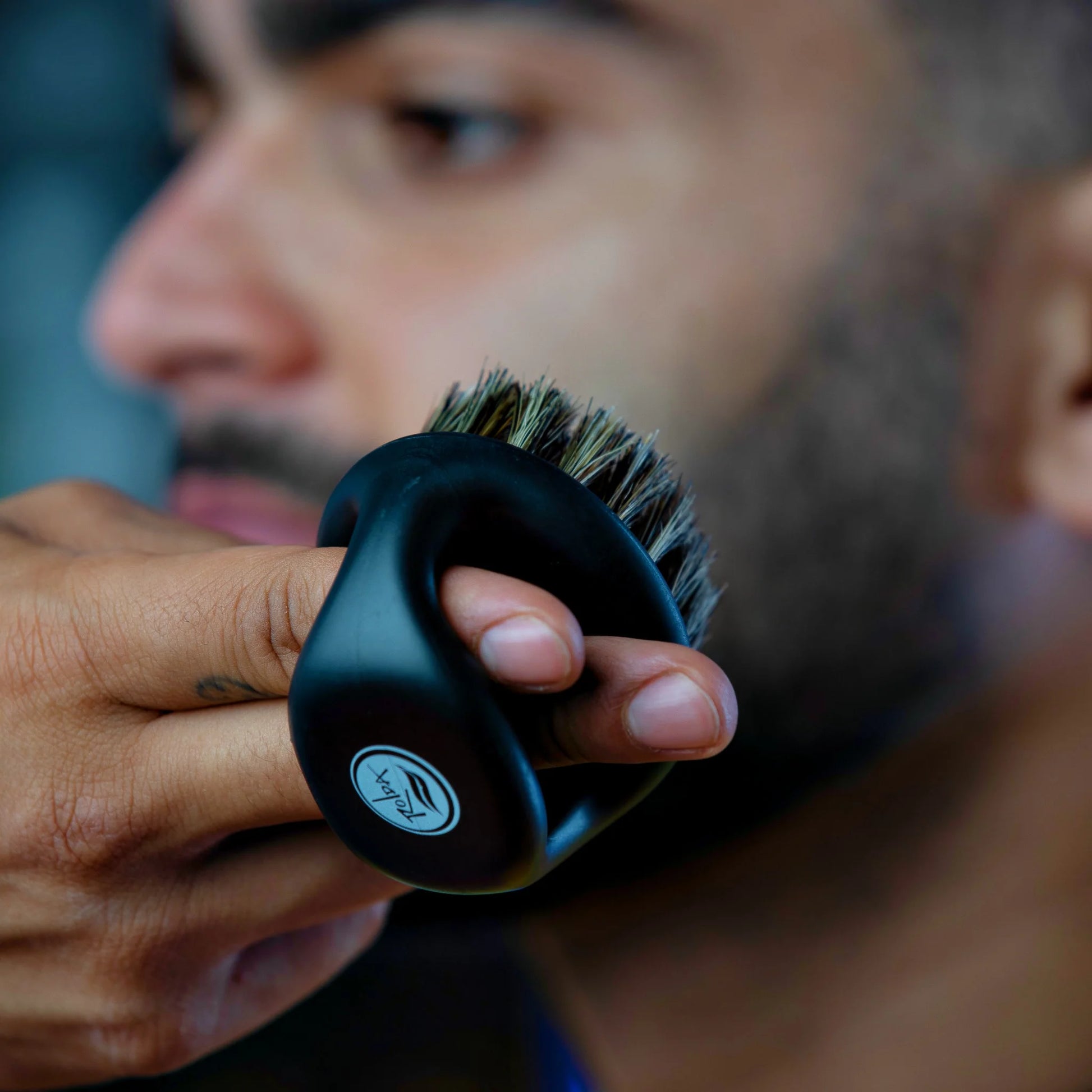 Rolda - Knuckle Boar Bristle Beard Brush | Ergonomic Knuckle Brush, Boar Bristles, Fade & Beard Brush, Remove Excess Hair